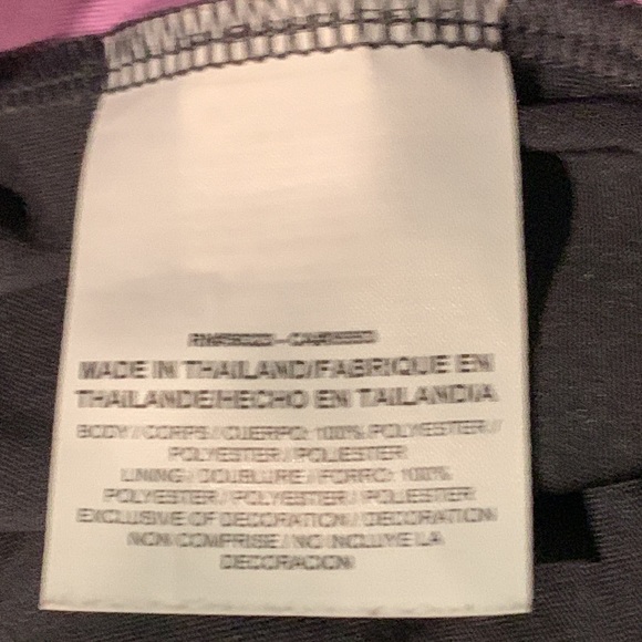 NIKE SIZE SMALL BRAND NEW ATHLETIC SHORTS - Picture 5 of 6